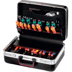 X-ABS 工具箱，带底部托盘、3 个工具面板和 TSA 锁