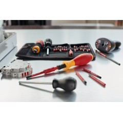 TorqueVario®-S 电动扭矩螺丝刀产品系列，19 件 VDE 完全绝缘